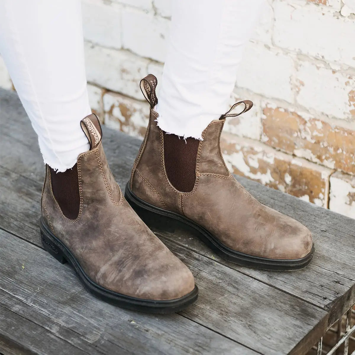 Blundstone Unisex 1306 Dress Chelsea Series Rustic Brown Boot